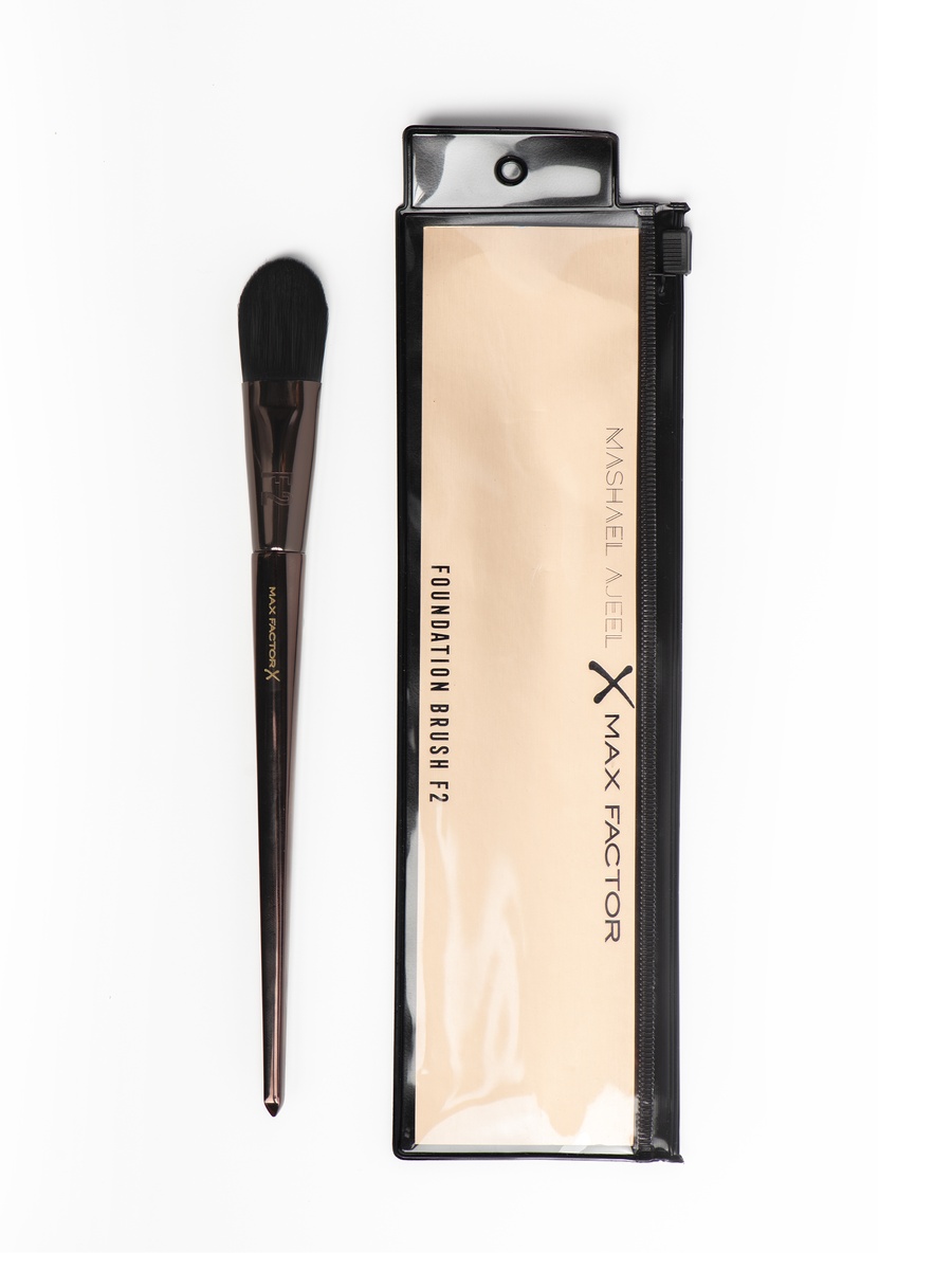 Pro Foundation Brush F2 By Mashael Ajeel