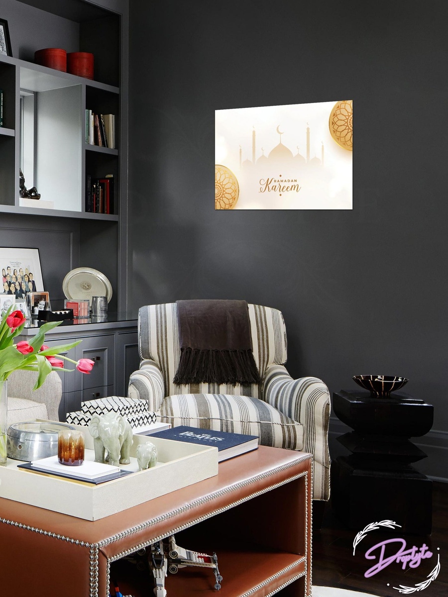 Beautiful Ramadan Kareem Islamic Wall Art Canvas with Wooden Frame, 40cm x 30cm