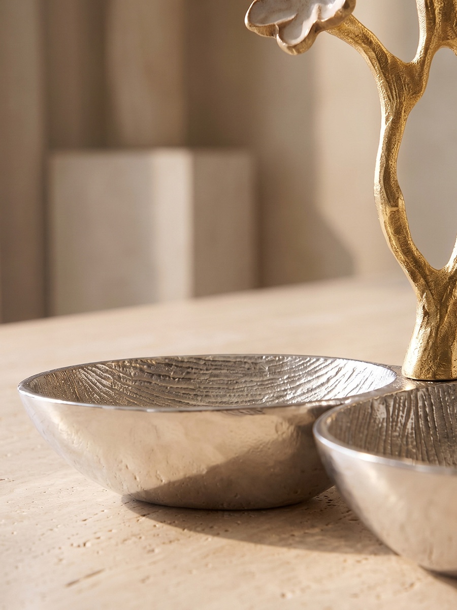 Textured Leaf Nut Bowl - 23 cm
