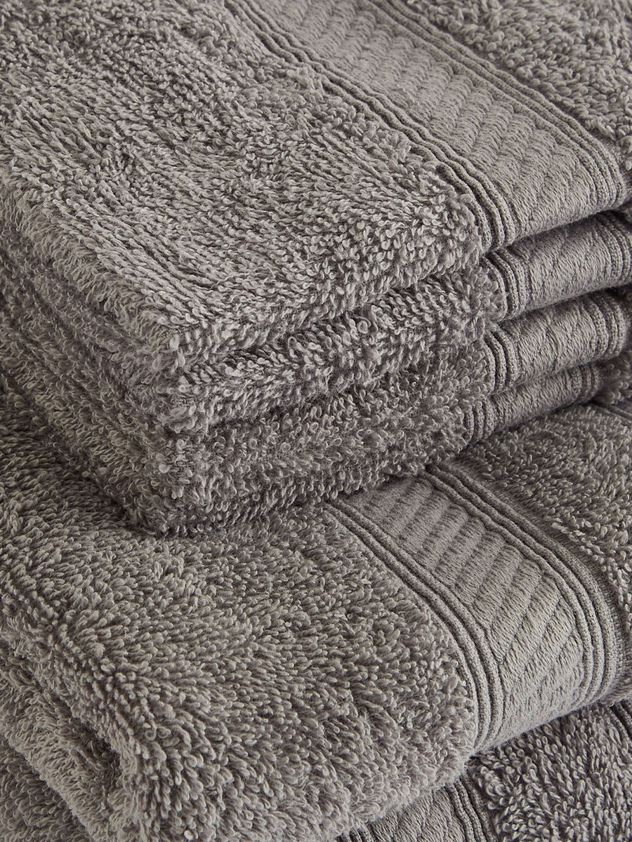 Essential Plus Combed 8-Piece Towel Set