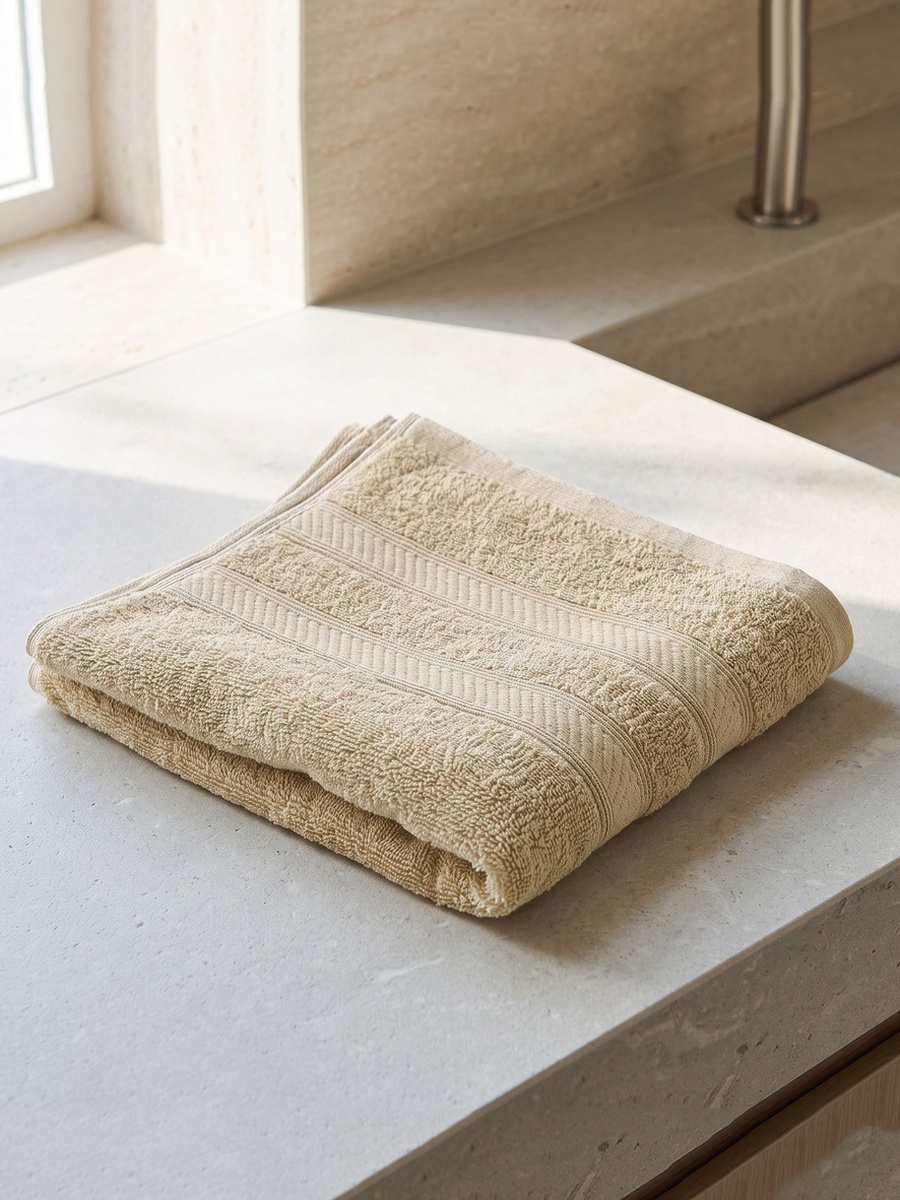 Essential Plus Combed Hand Towel - 50x90 cm