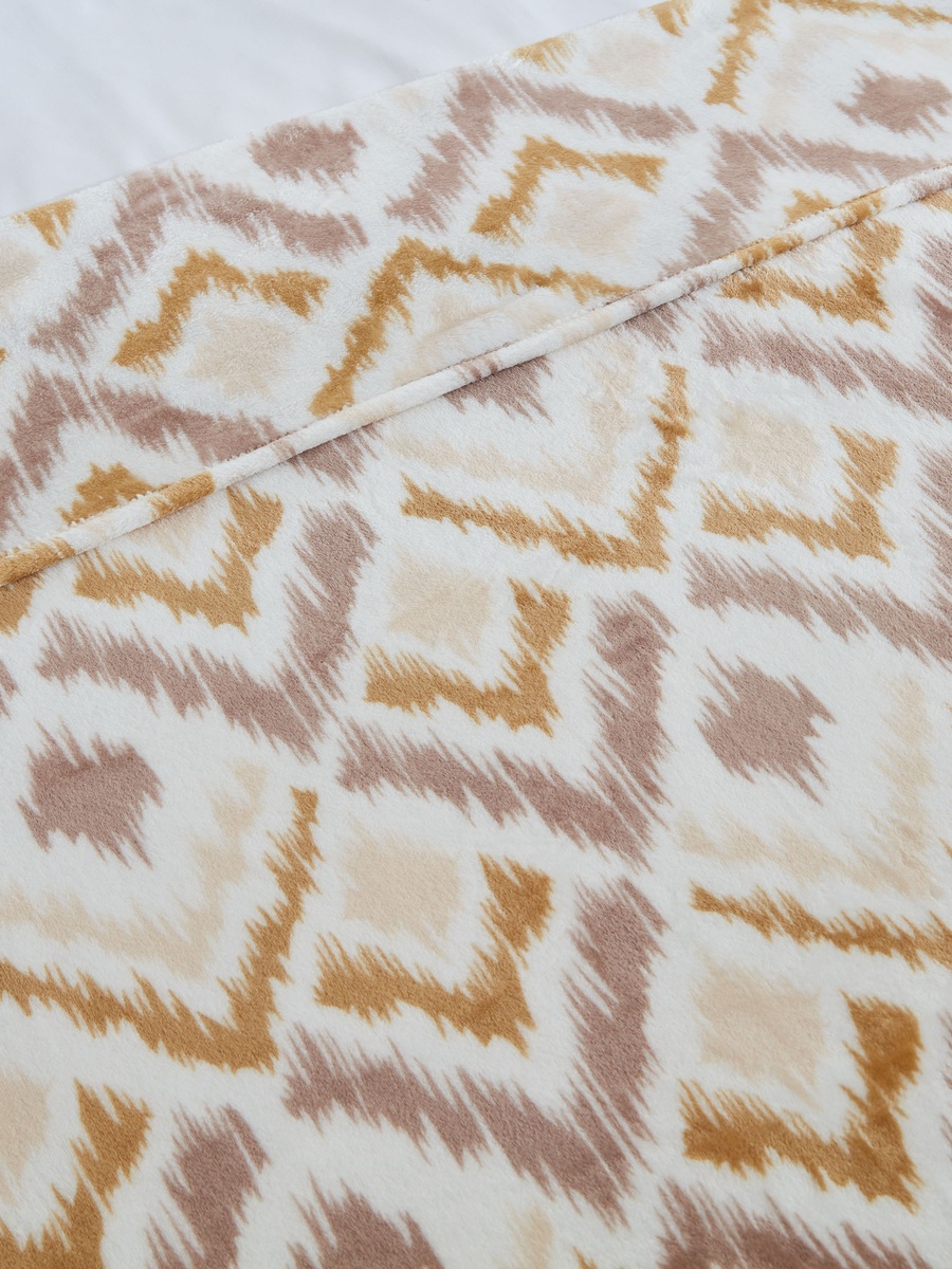 Matrix Ikkat Queen Flannel Blanket - 200x220 cm