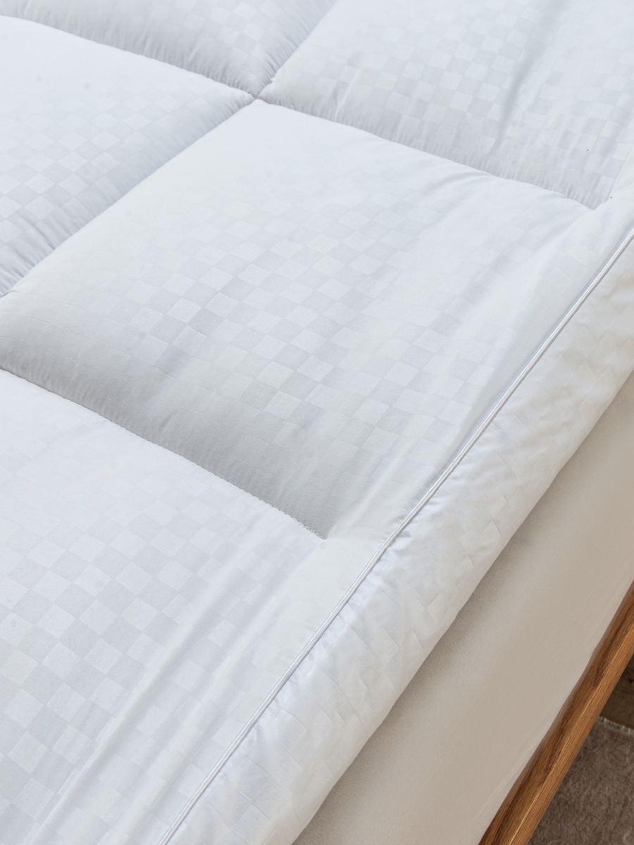 Hilton-Actifresh Olympic Queen Extra Thick Mattress Topper - 160x200+8 cm
