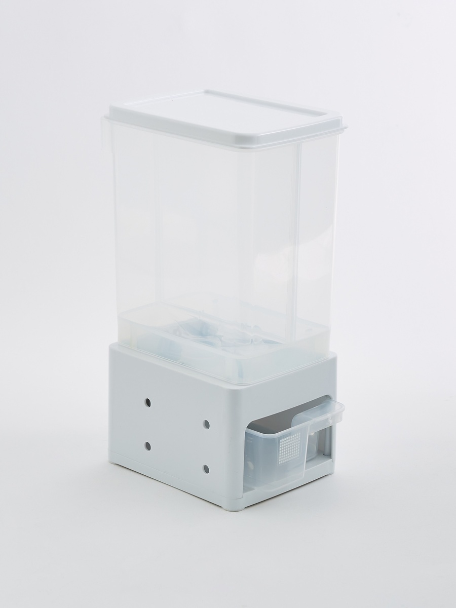 Essential Wall Mounted Twin Grain Holder with Cup - 16x21x32 cm