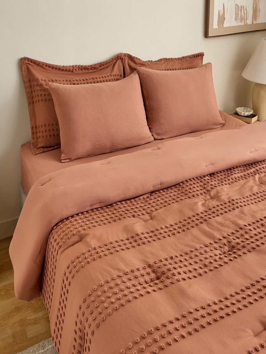 Braxton Dot Tuft 7-Piece King BIAB Comforter Set - 220x240 cm