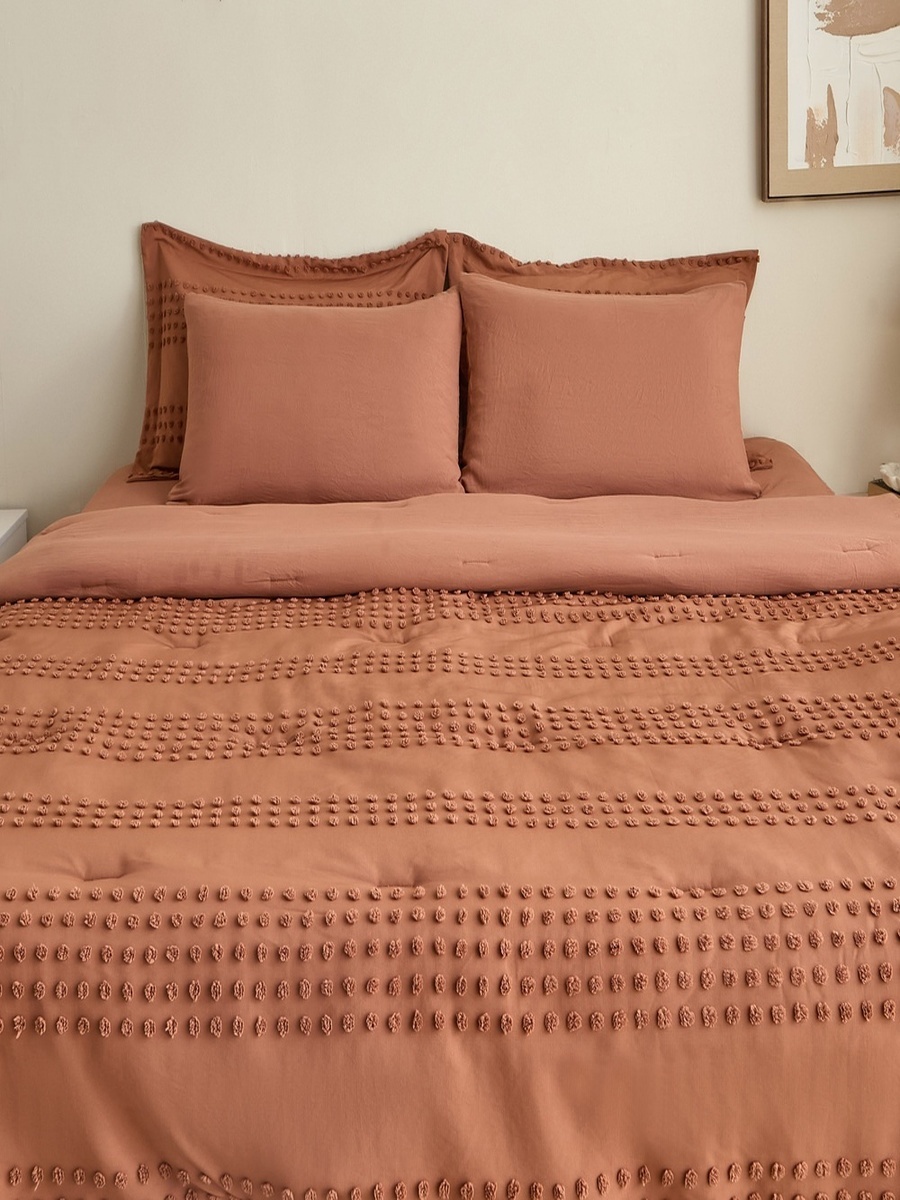 Braxton Dot Tuft 7-Piece King BIAB Comforter Set - 220x240 cm