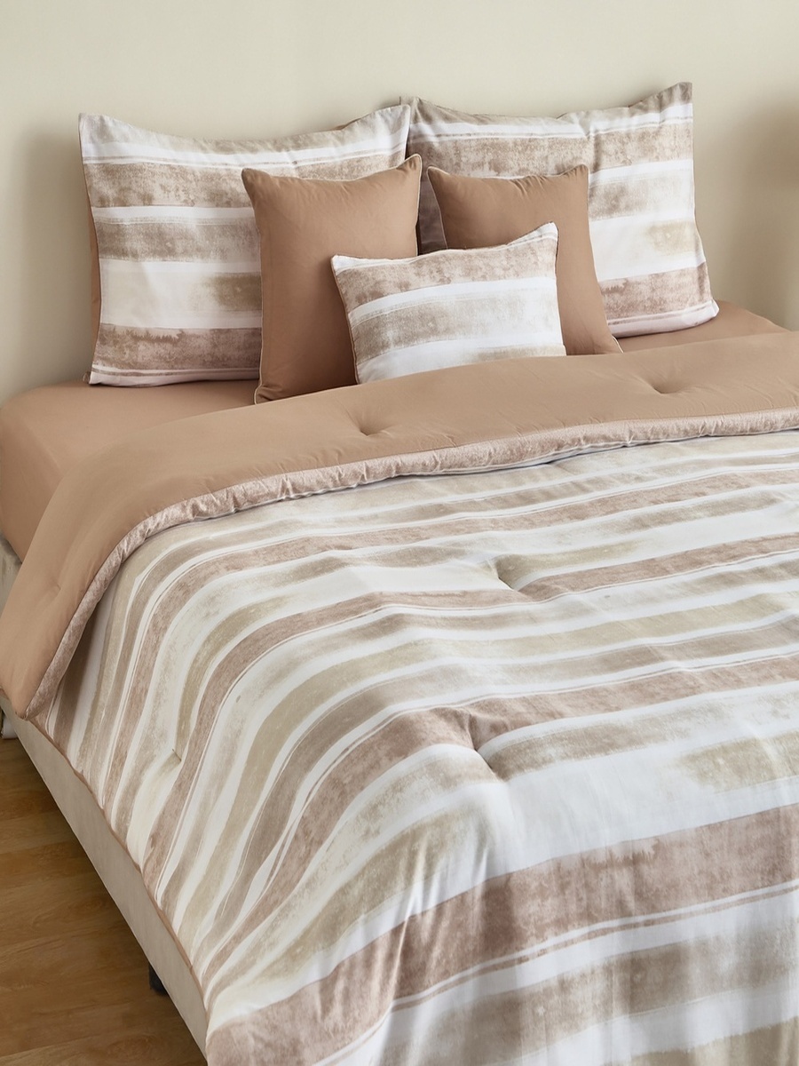 Valencia 7-Piece Mirage Stripe BIAB Printed Cotton King Comforter Set - 220x240 cm