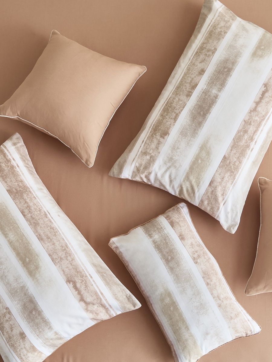 Valencia 7-Piece Mirage Stripe BIAB Printed Cotton King Comforter Set - 220x240 cm