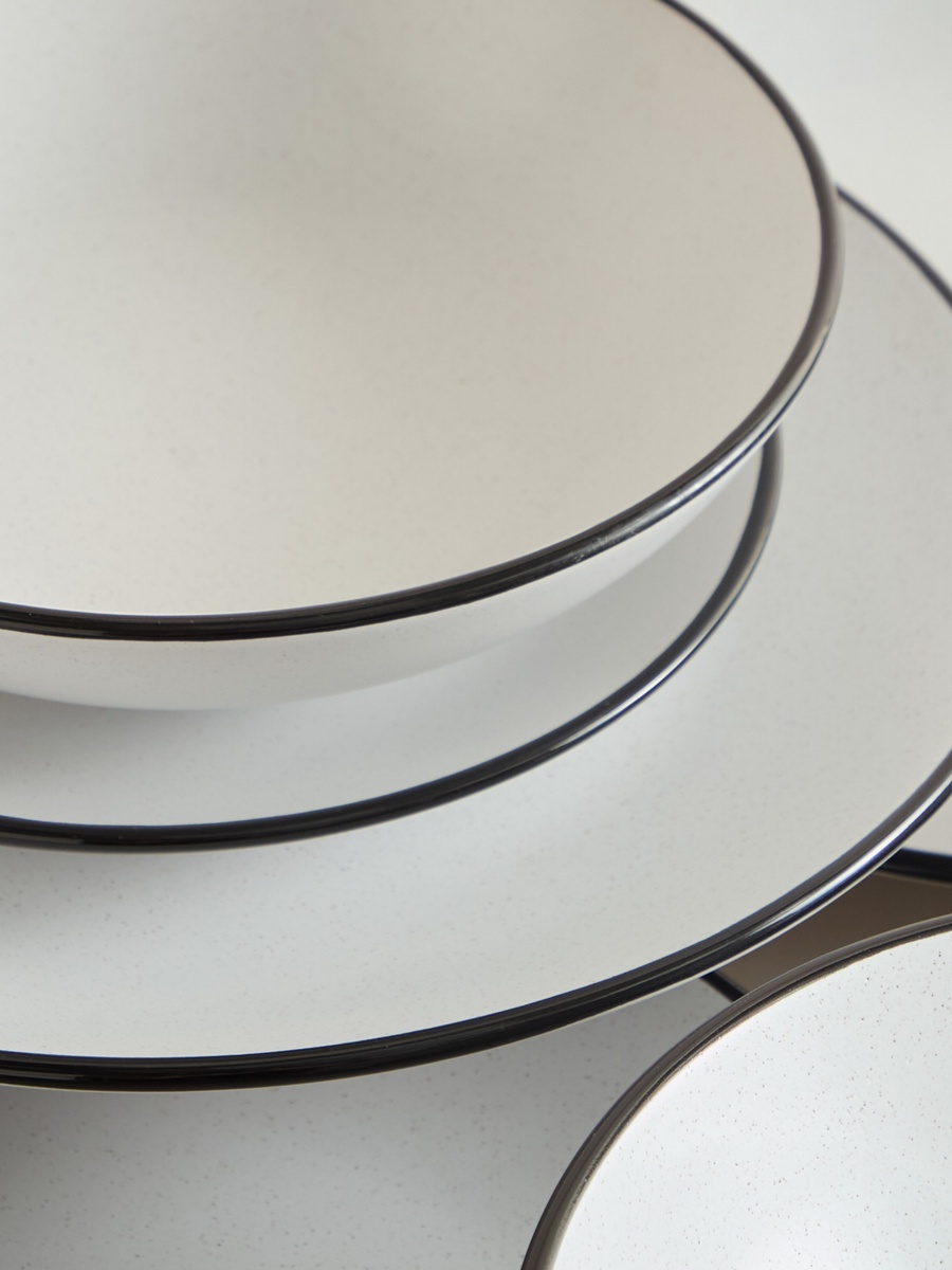 Elegenza Lotus 18-Piece Dinner Set - Serves 6