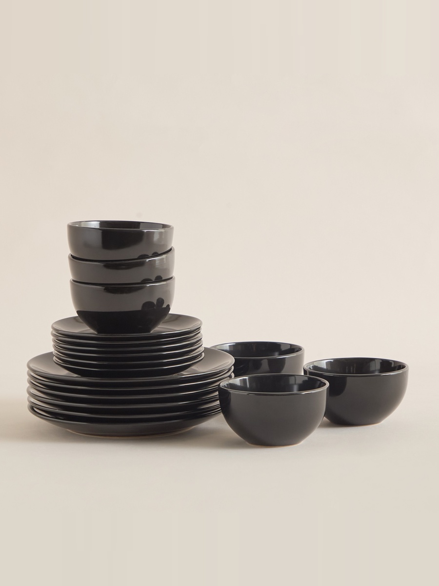 Elegenza Peony 18-Piece Dinner Set - Serves 6