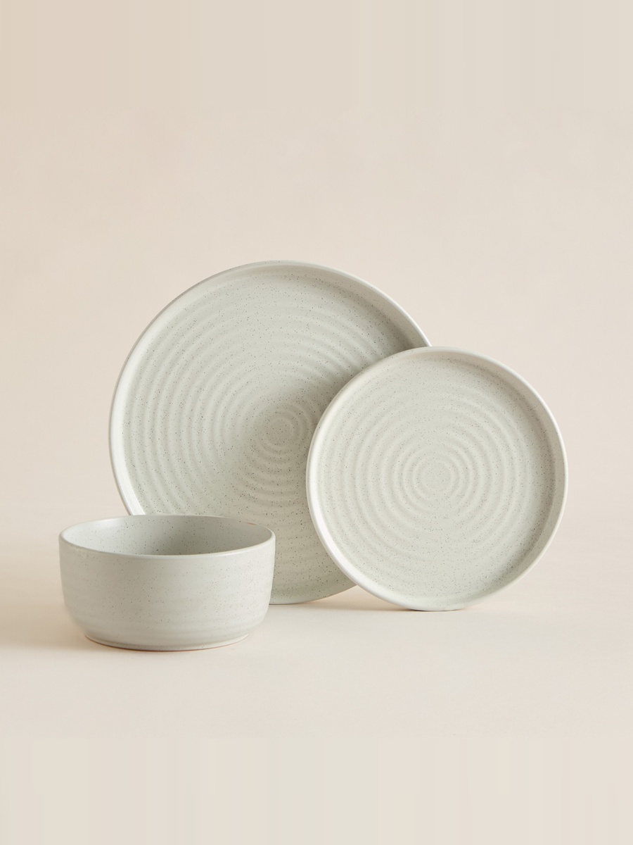 Elegenza Iris 12-Piece Dinner Set - Serves 4