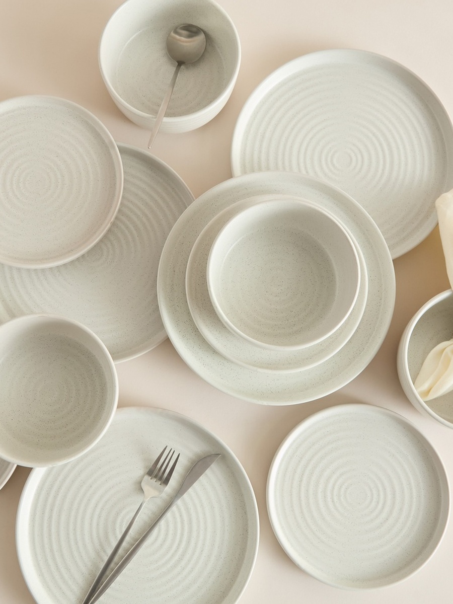 Elegenza Iris 12-Piece Dinner Set - Serves 4