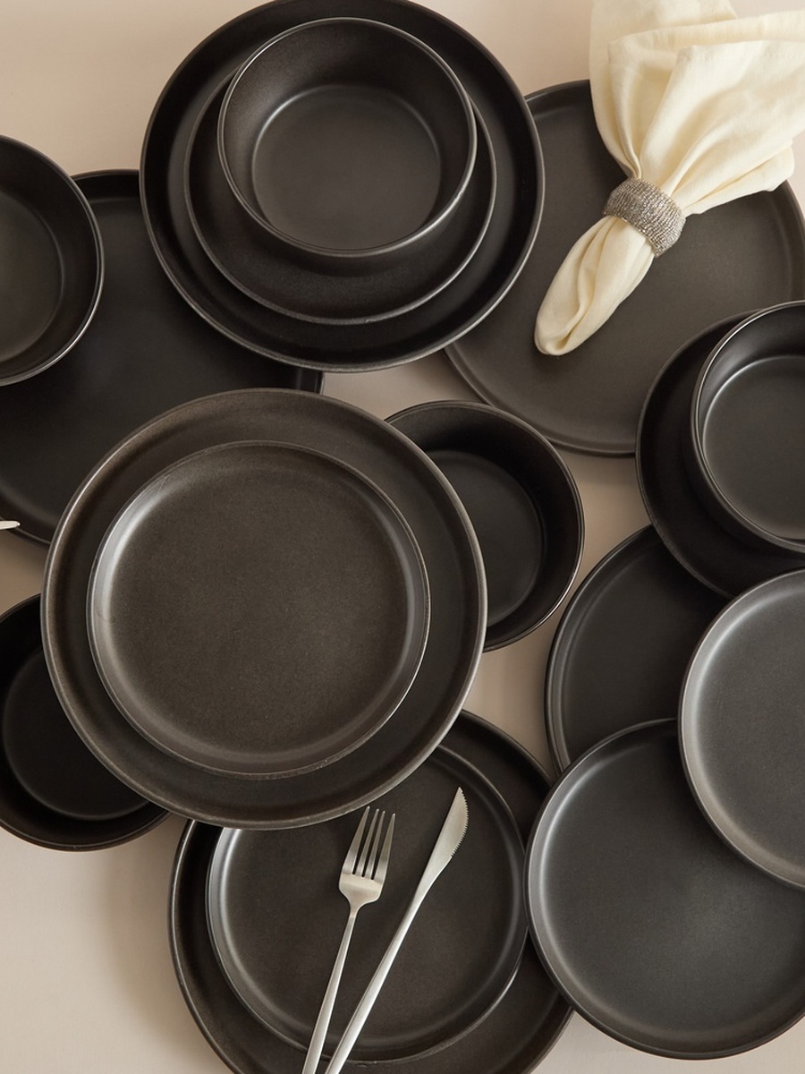 Elegenza Daisy Reactive 18-Piece Dinner Set - Serves 6