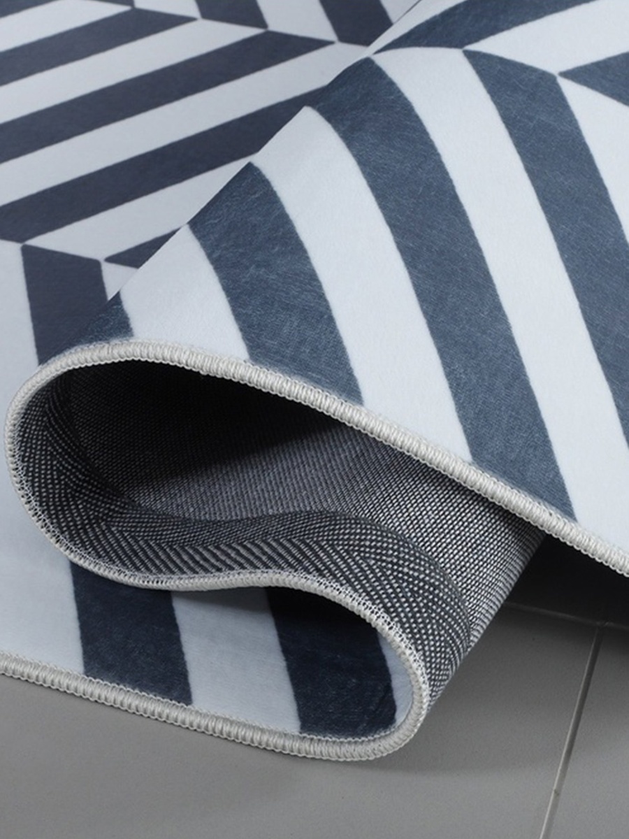 Wells Printed Flannel Rug - 110x160 cm