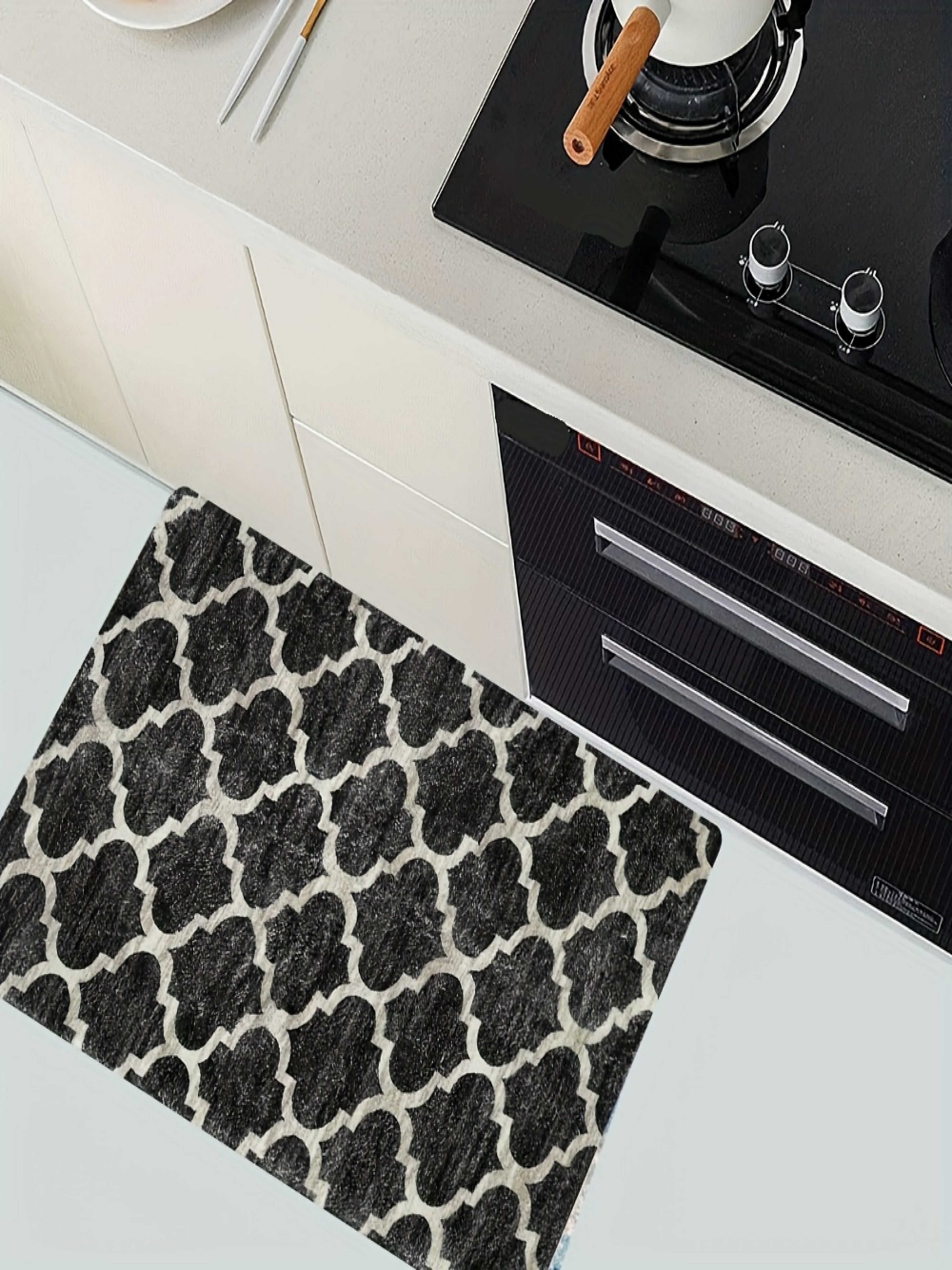 Geometric Black Microfiber Indoor Doormat