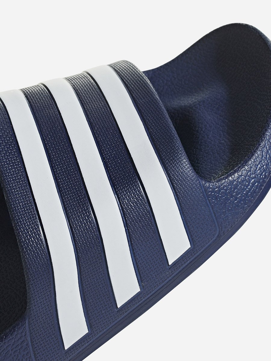Adilette Aqua Slides