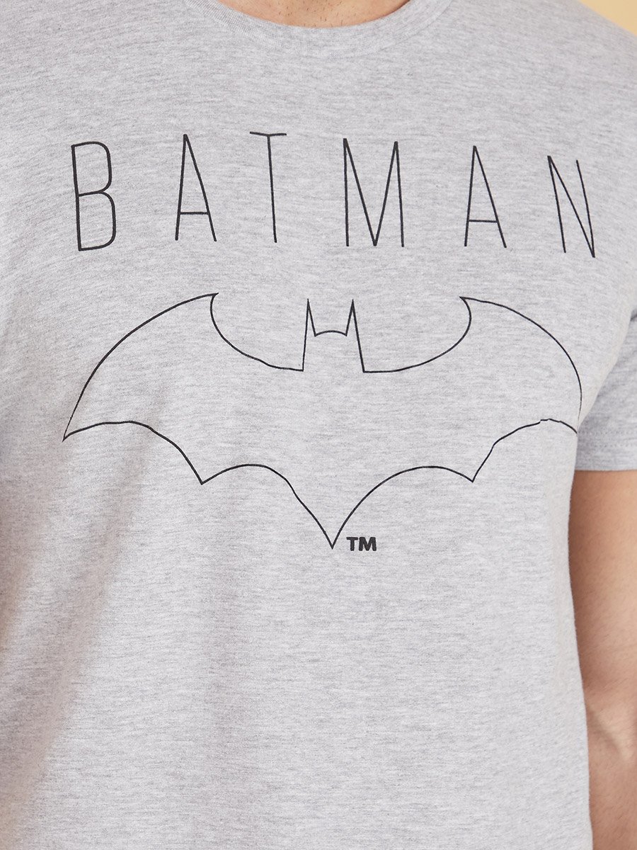 Batman Graphic Print T-shirt and Cuffed Pyjama Set