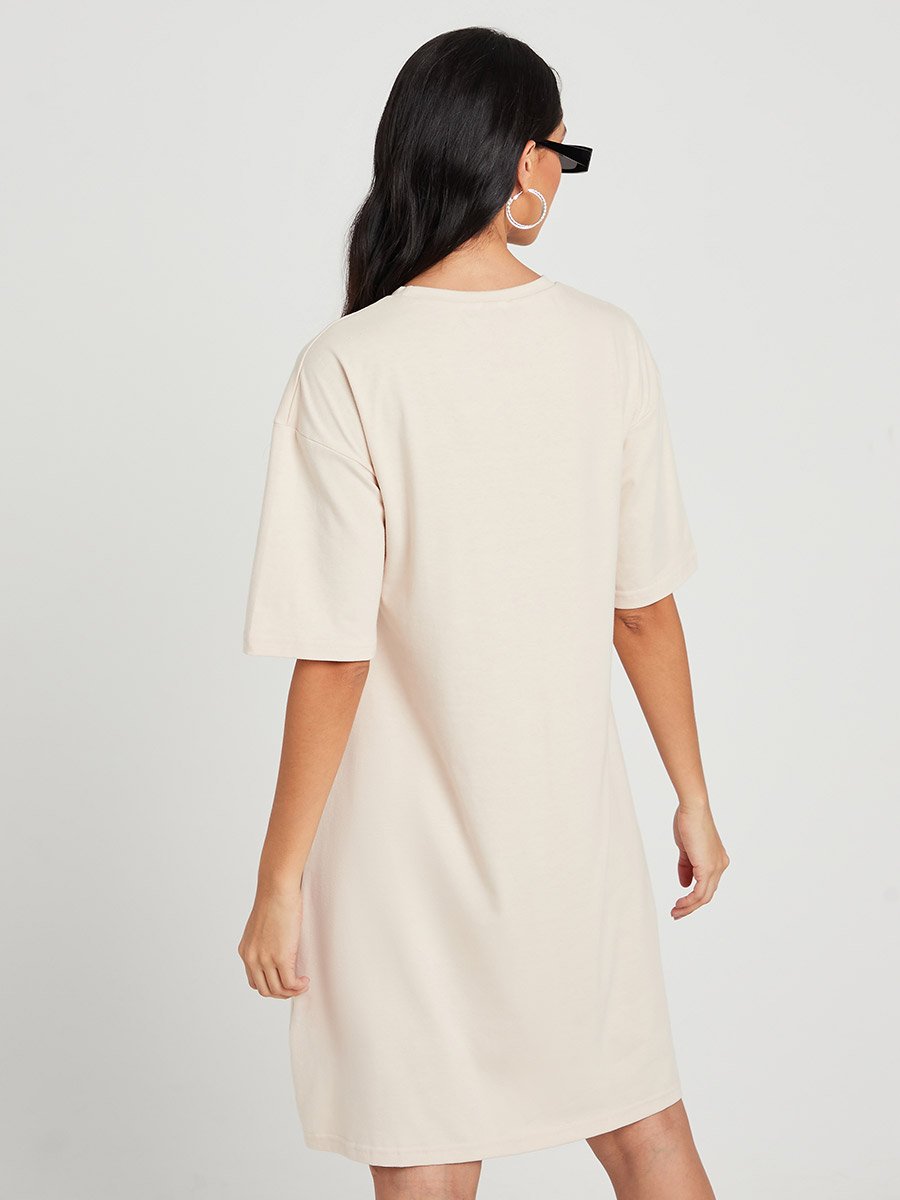 Short Sleeves 90s Baby Print Knee Length T-shirt Dress For Women at Saudi | Styli Short Sleeves 90s Baby Print Knee Length T-shirt Dress For Women at Saudi | Styli