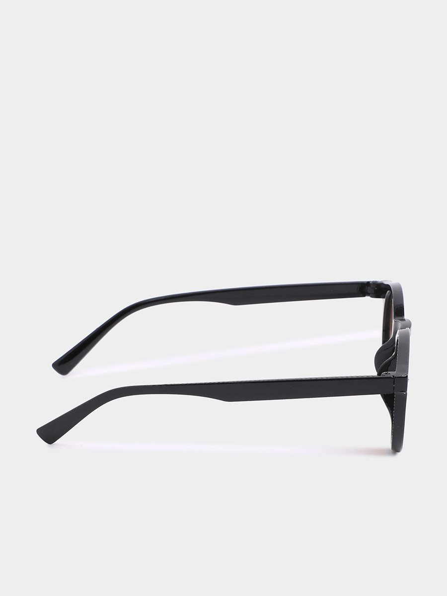 Round Sunglasses with Molded Nose Pads