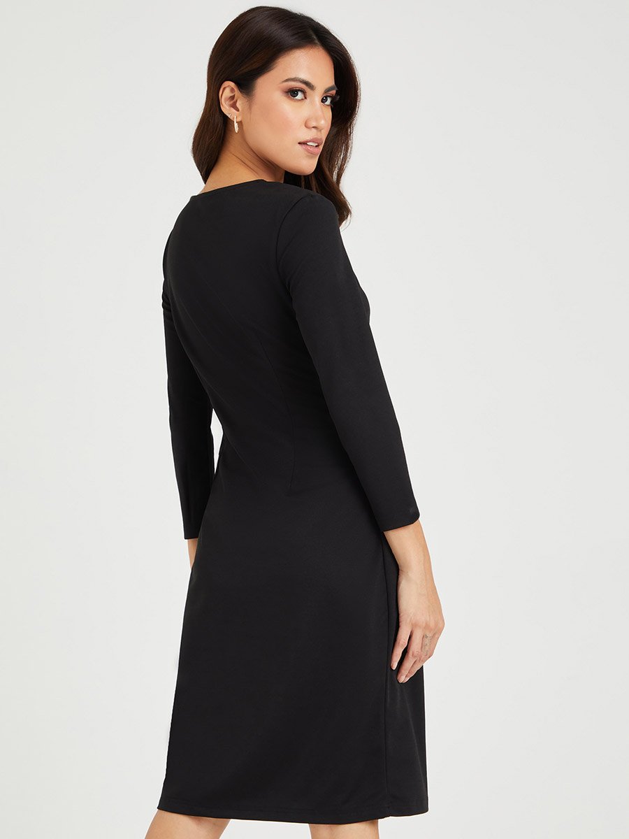 3/4 Sleeves V Neck Bodycon Knee Length Dress For Women at Kuwait | Styli 3/4 Sleeves V Neck Bodycon Knee Length Dress For Women at Kuwait | Styli