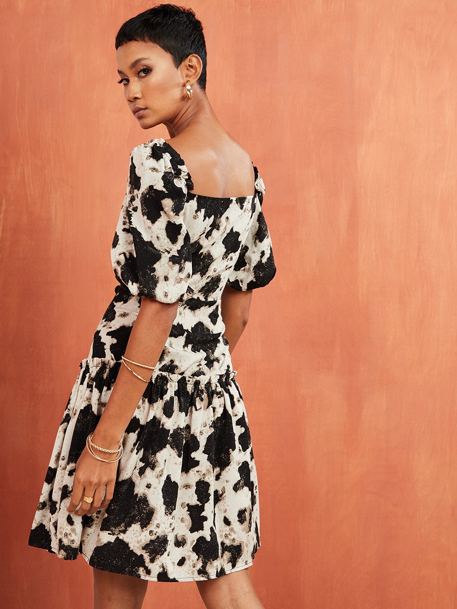 Puff Sleeves Tie Dye Print Knee Length Dress with Drop Waist For Women at Kuwait