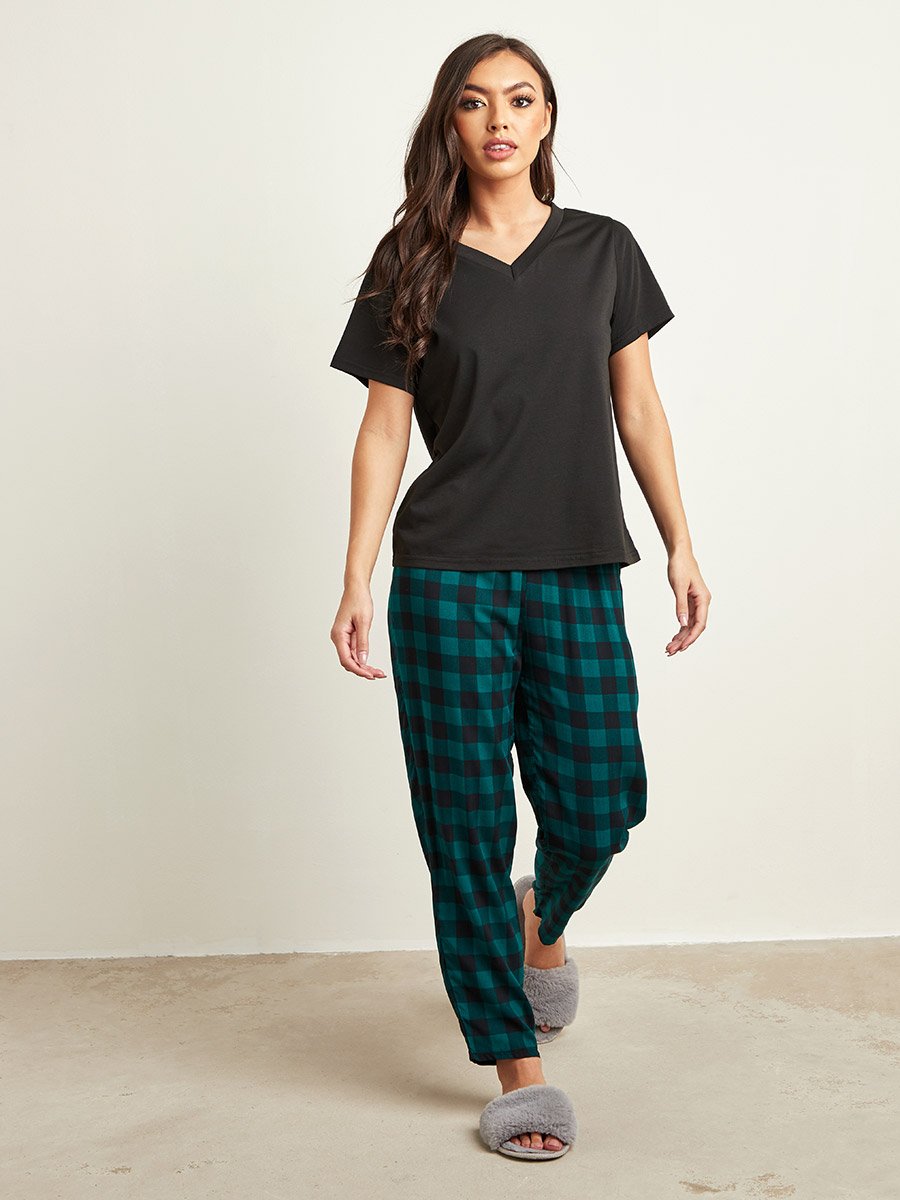 Solid V Neck T-shirt and Checked Print Pyjama Set