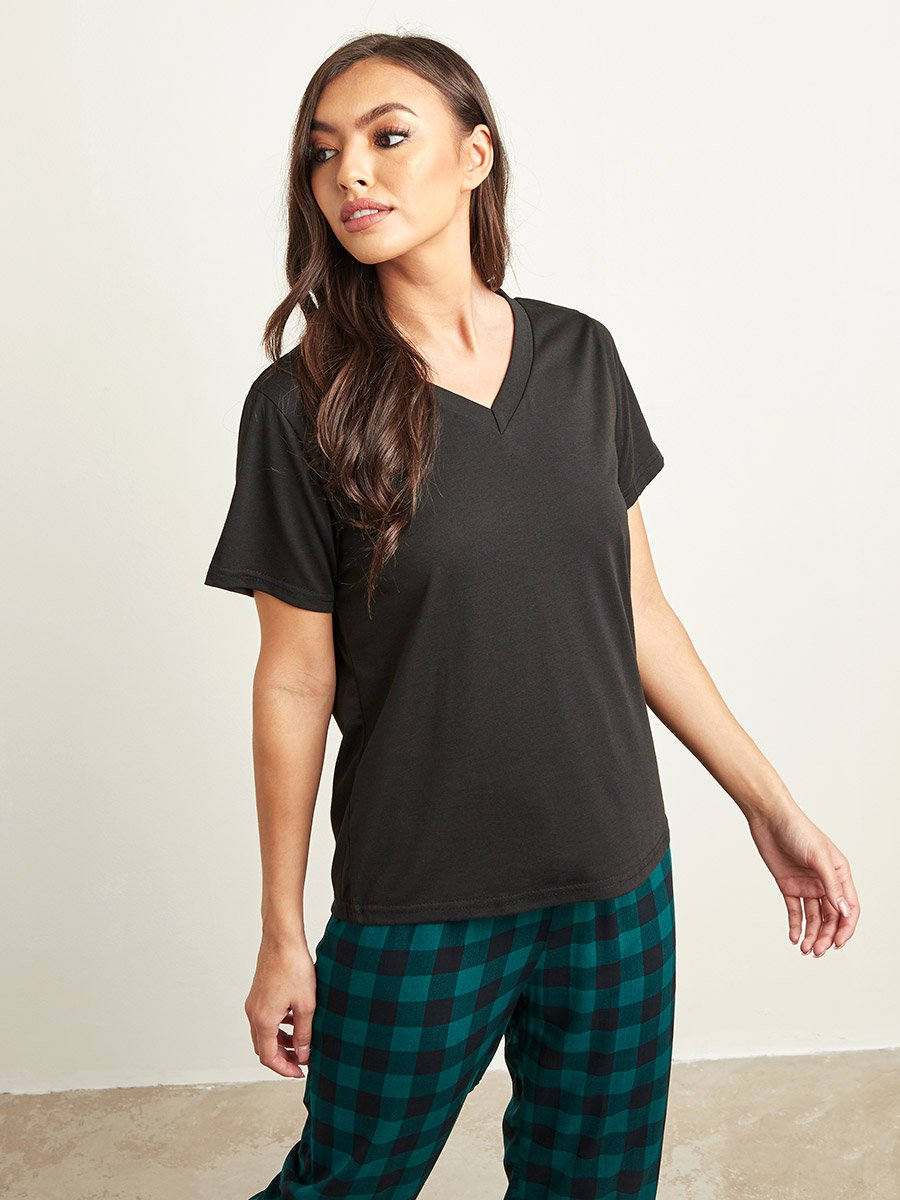 Solid V Neck T-shirt and Checked Print Pyjama Set