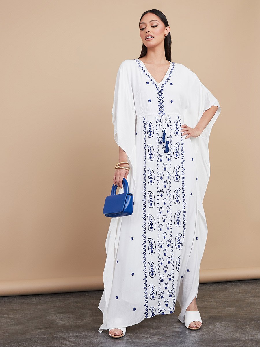 Embroidered Paisley Kaftan Maxi Dress For Women at UAE | Styli Embroidered Paisley Kaftan Maxi Dress For Women at UAE | Styli