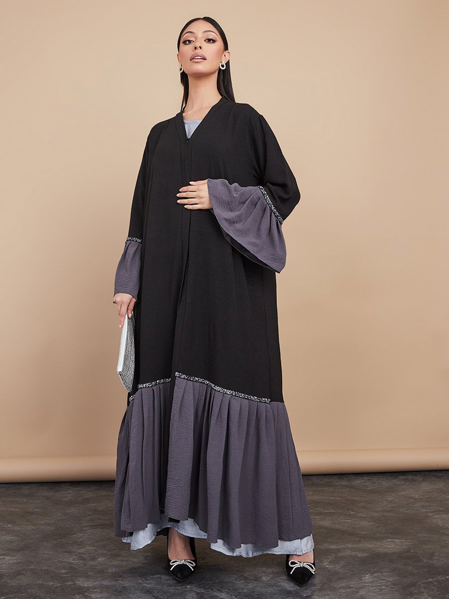 Pleated Bottom Colorblock Abaya with Matching Hijab For Women at UAE | Styli Pleated Bottom Colorblock Abaya with Matching Hijab For Women at UAE | Styli