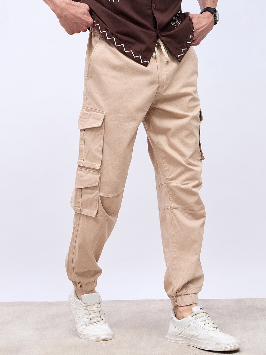 Relaxed Fit Tapered Cargo Jogger in Cotton Twill