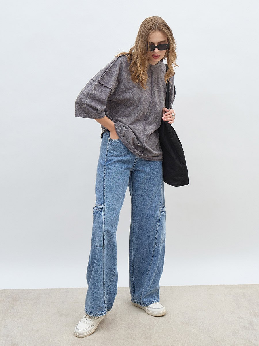 Oversized Washed 100% Cotton T-Shirt with Exposed Seam