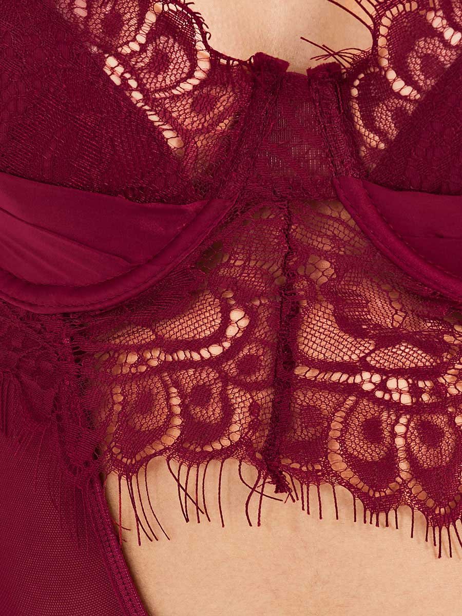 Pack of 3 - Non Padded Wired Eyelash Lace Babydoll, Thong and Stockings