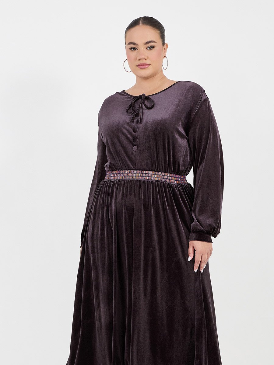 Plus Size Embroidered Waistband Velvet Look Maxi Dress For Women at Saudi