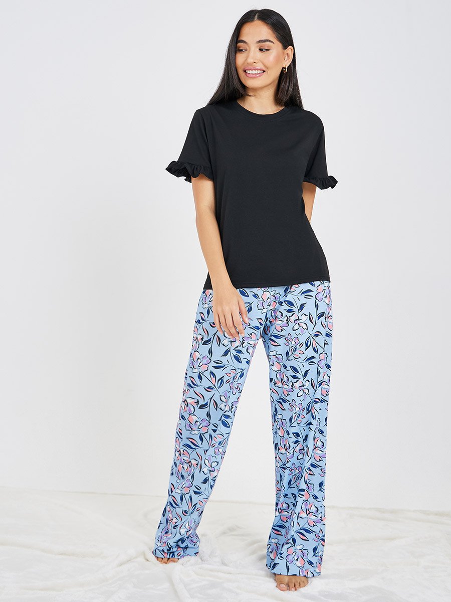 Ruffle Sleeve Solid T-Shirt and Wide Leg Floral Pyjama Set