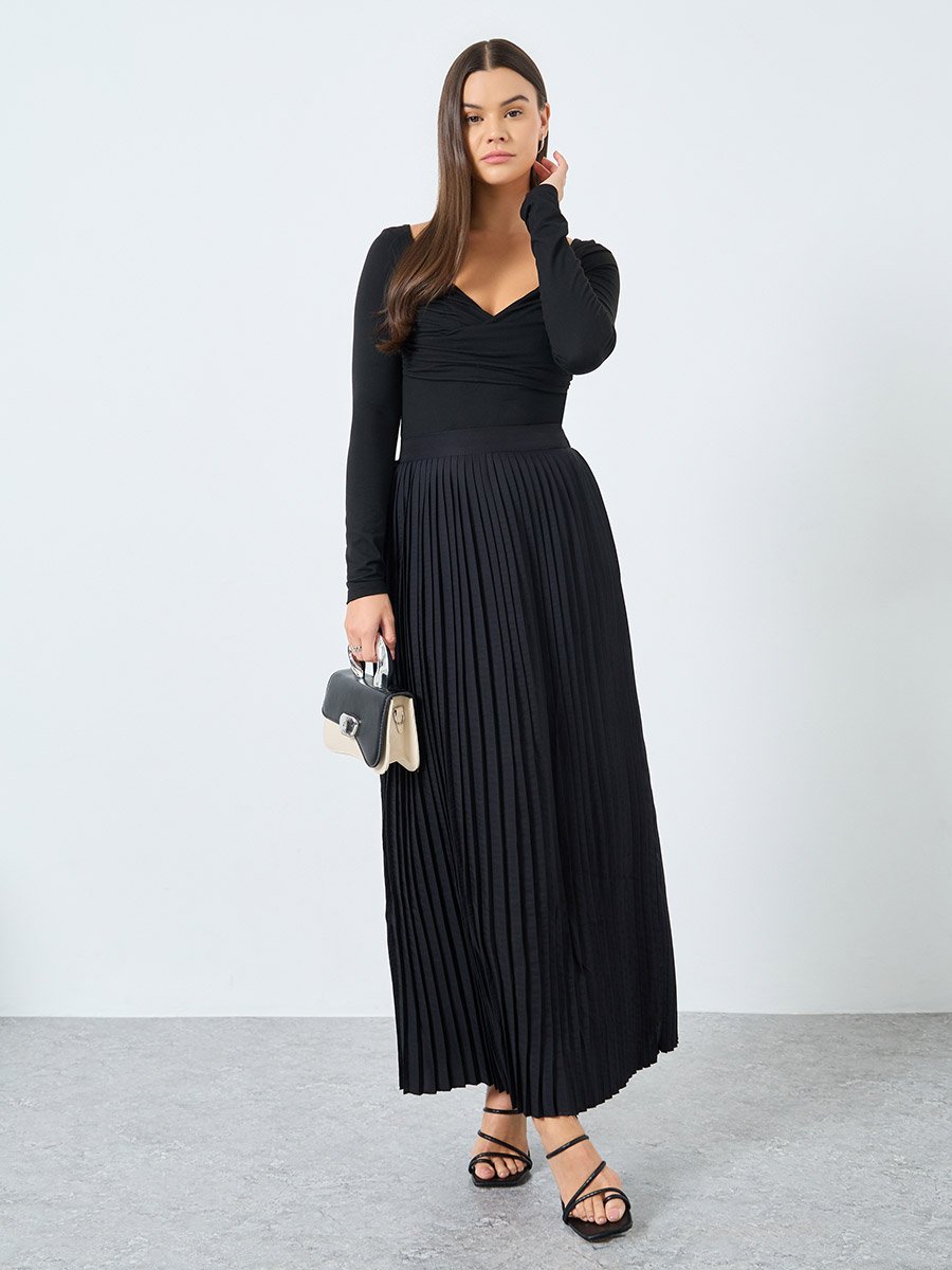 Pleated Flared Maxi Skirt