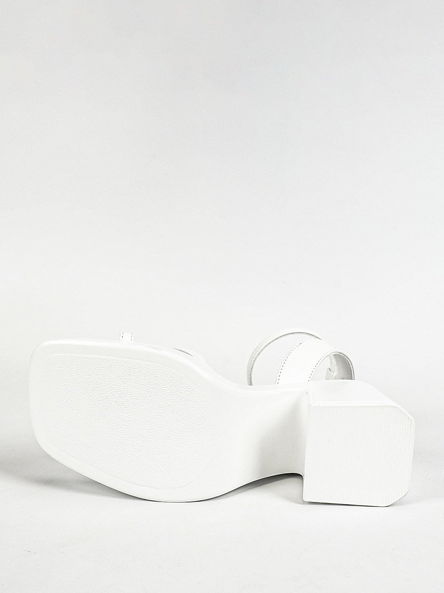 Strappy Block Heel Sandals with Buckle Closure