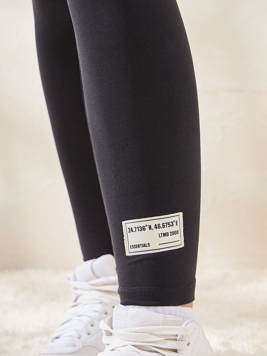 Badge Detail Cotton Ankle Length Leggings