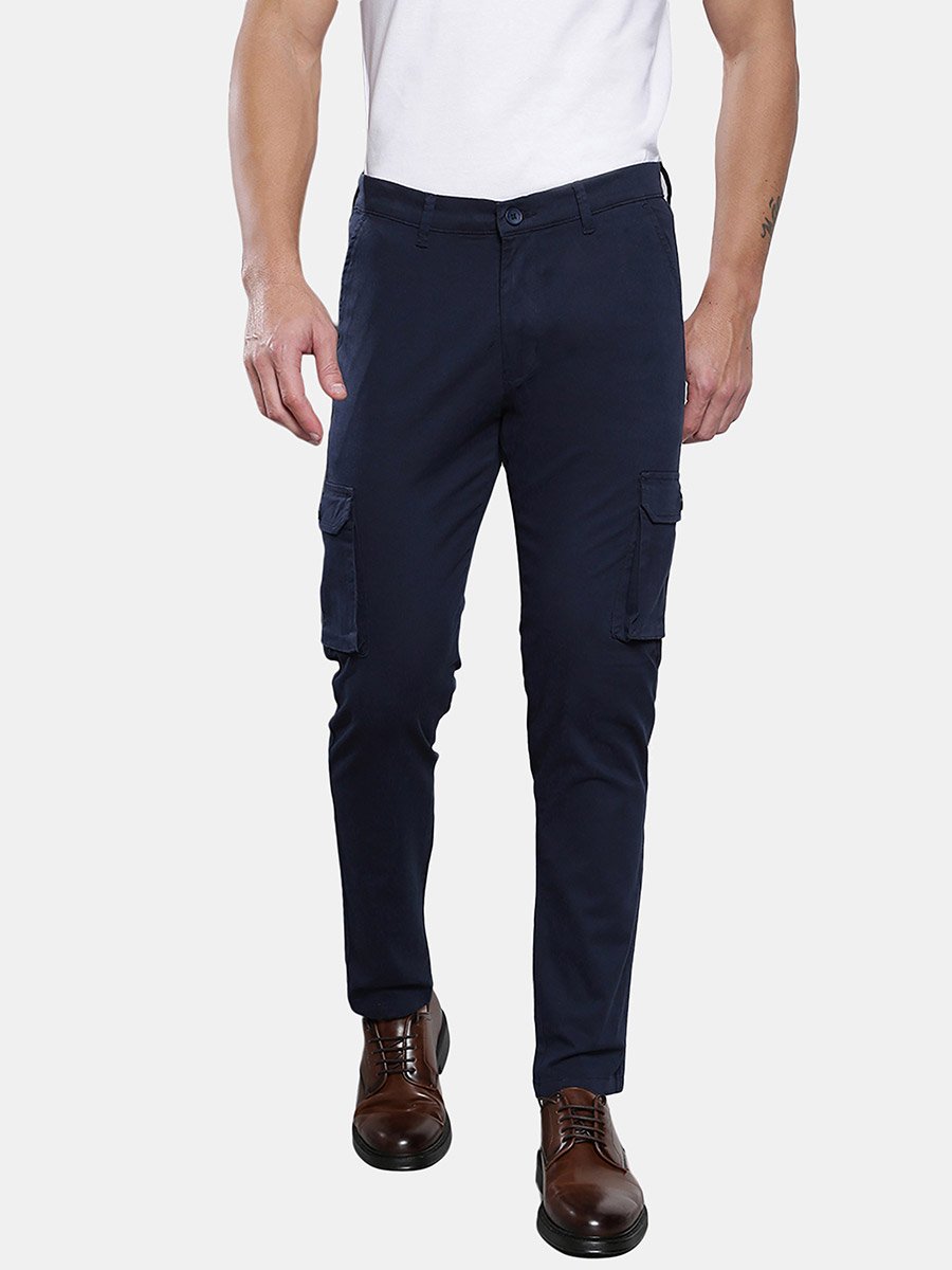 Solid Mid Rise Slim Fit Cargo Pants
