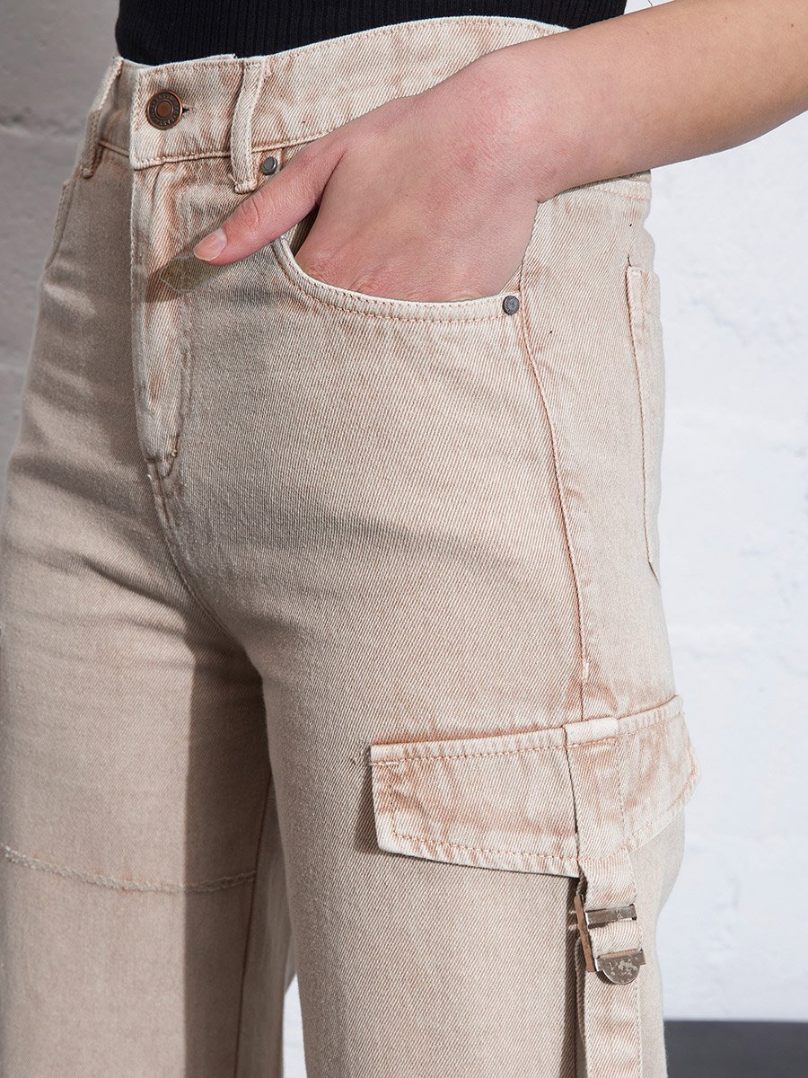 Zipper Pocket Cargo Straight Jeans
