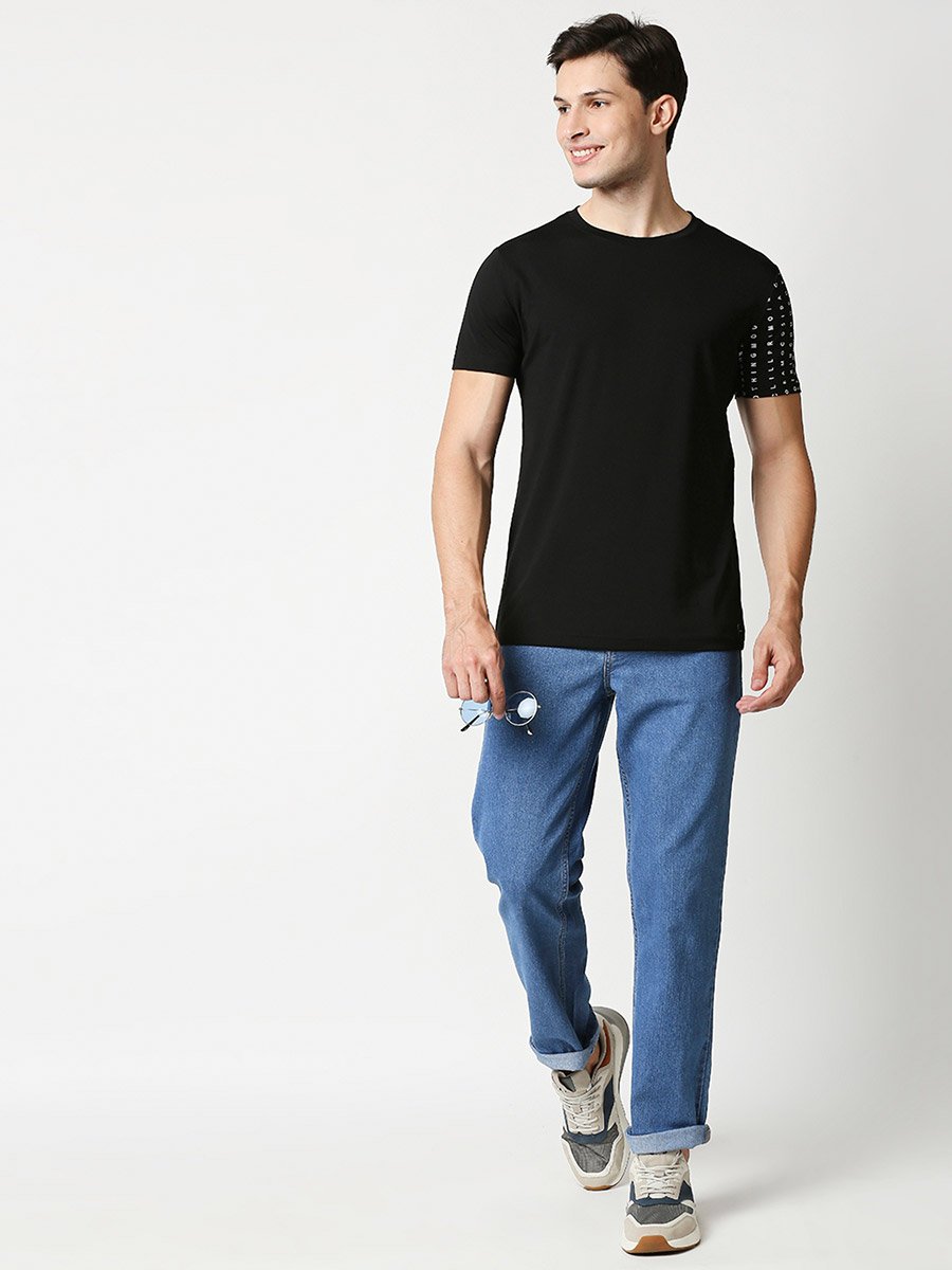 Men Blue Mid Rise Washed Light Fade Relaxed Fit Jeans