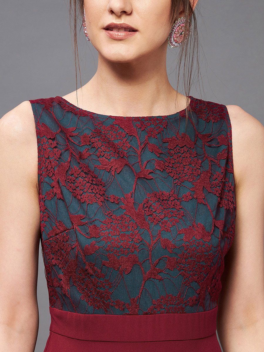 Lace Yoke Sleeveless A-Line Maxi Dress For Women at UAE | Styli Lace Yoke Sleeveless A-Line Maxi Dress For Women at UAE | Styli