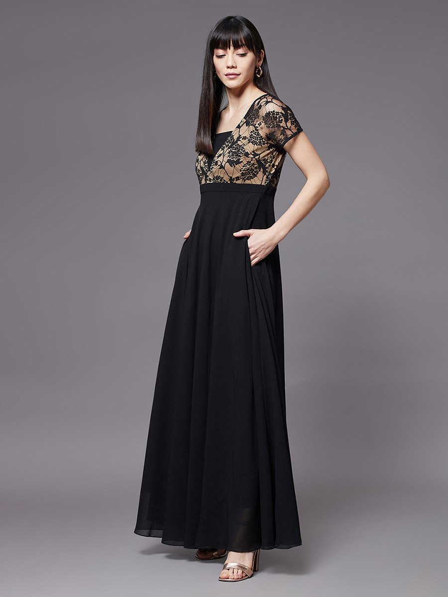 Lace Detail V Neck A-Line Maxi Dress