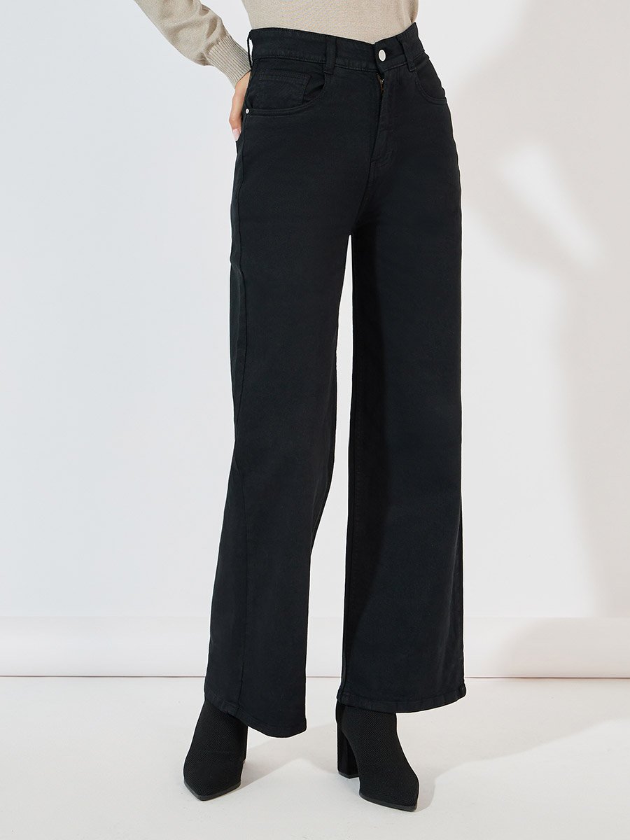 High Rise Flared Jeans with Pockets