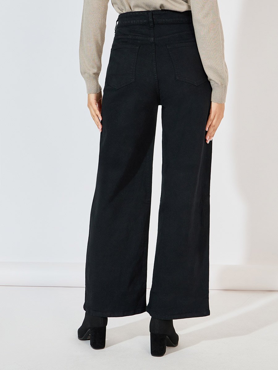 High Rise Flared Jeans with Pockets