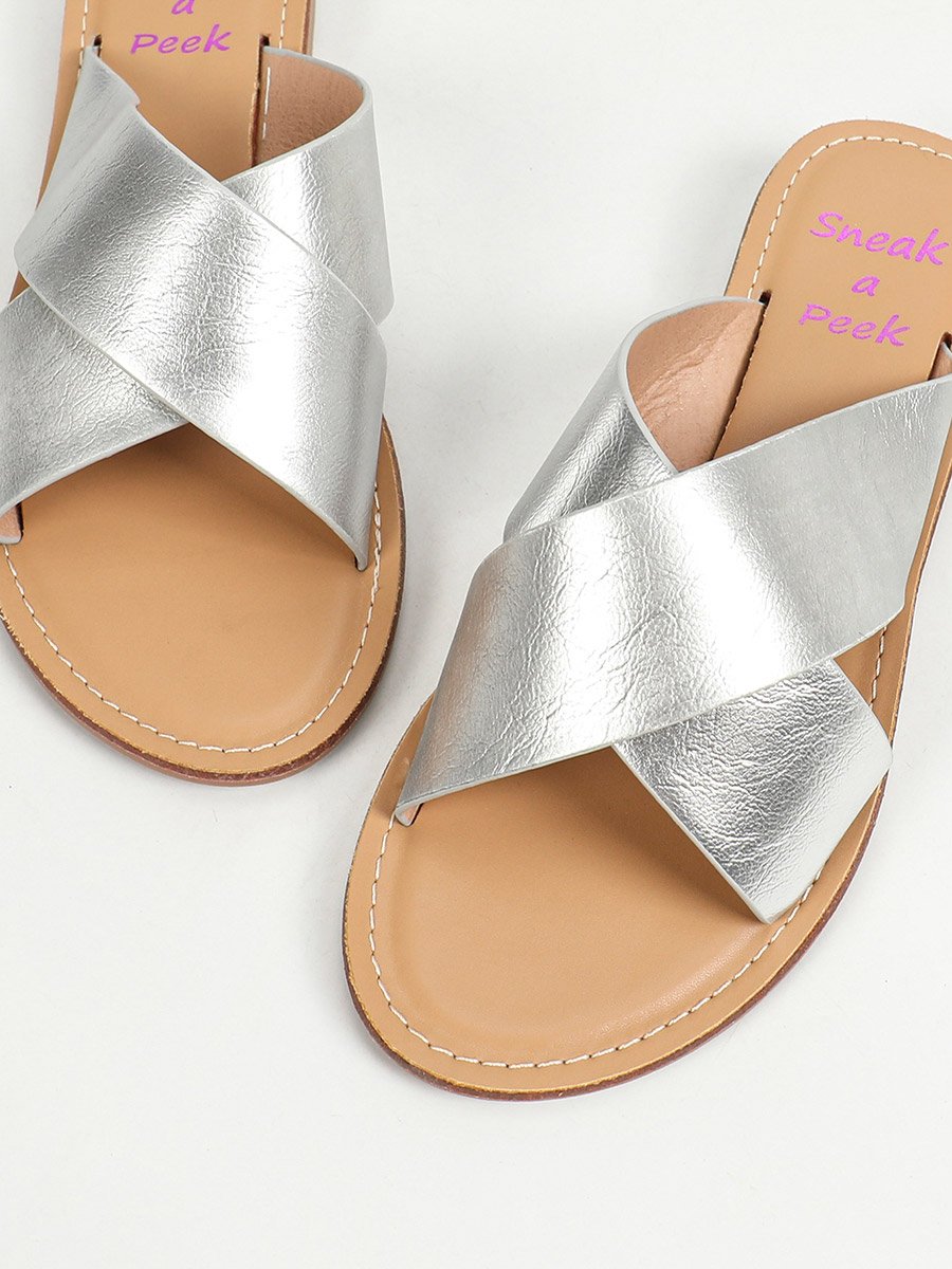 Criss Cross Strap Flat Sandals