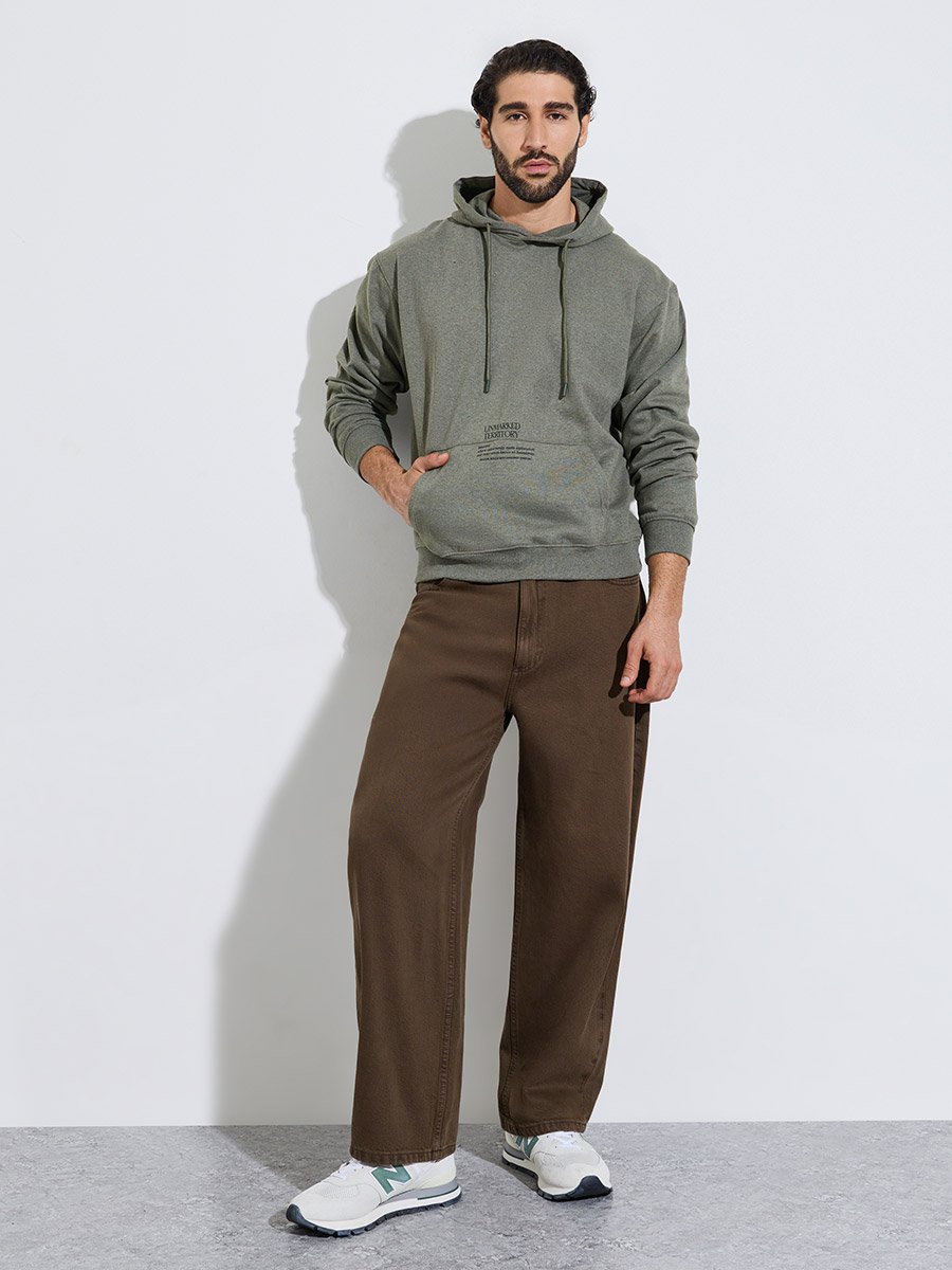 Men Olive Minimal Pocket Statement Print Relaxed Hoodie