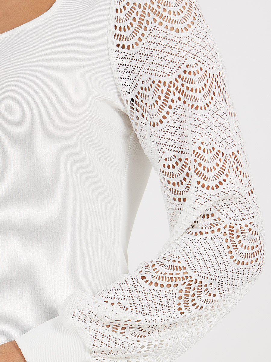 Lace Insert Sleeve Knit Top