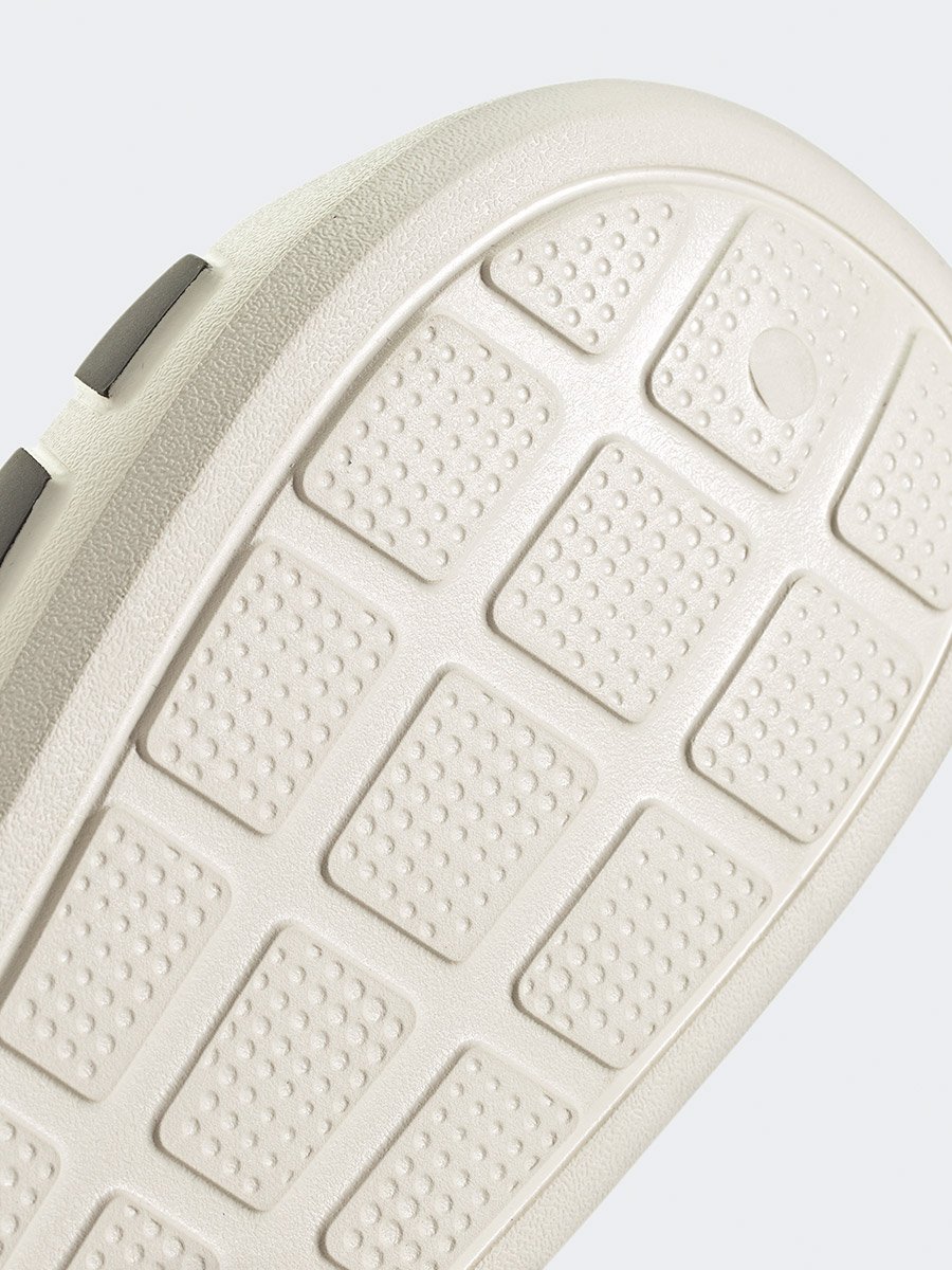Adilette Flow Slides