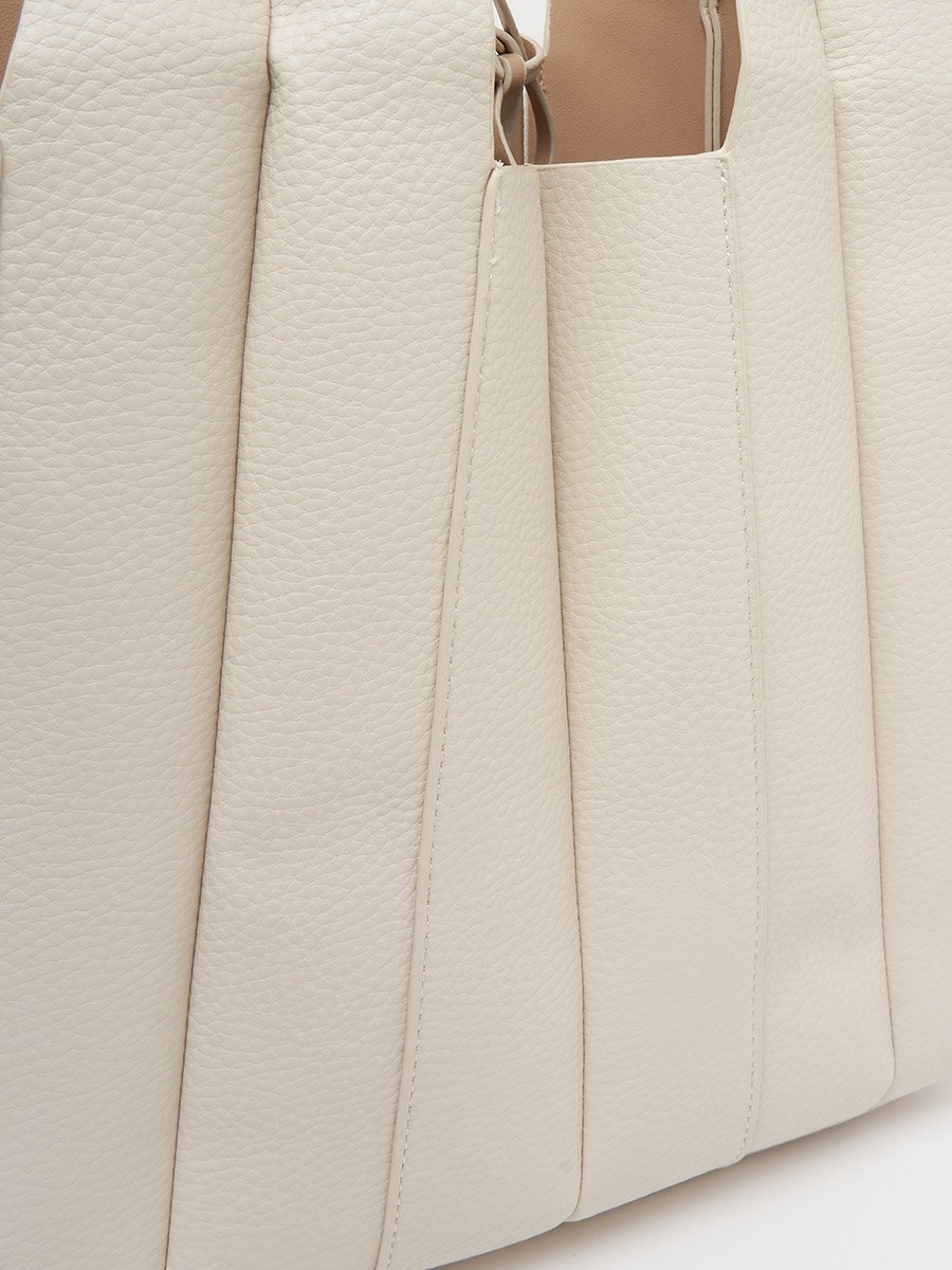 Fold Pleat Detail Shoulder Bag