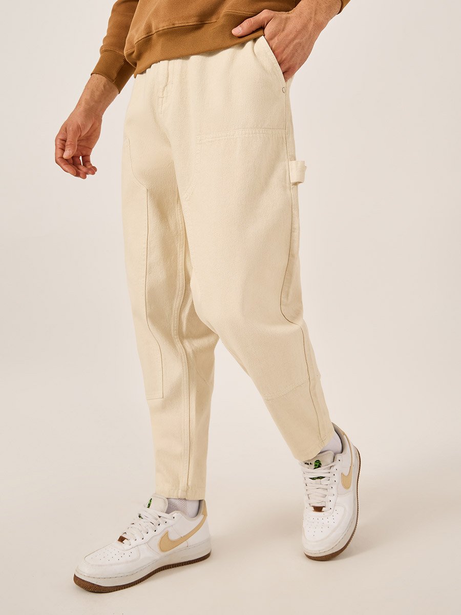 Mid Rise Balloon Fit Jeans with Pockets